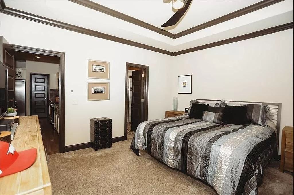 1804 Sw Riverstone Rd - Photo 6 of 14