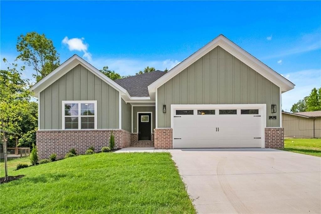 4 Argyll Cir