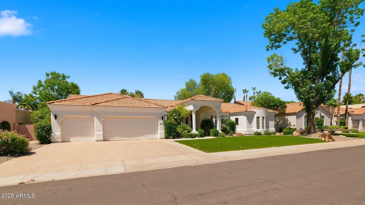 8638 E Dahlia Dr - Photo 3 of 50