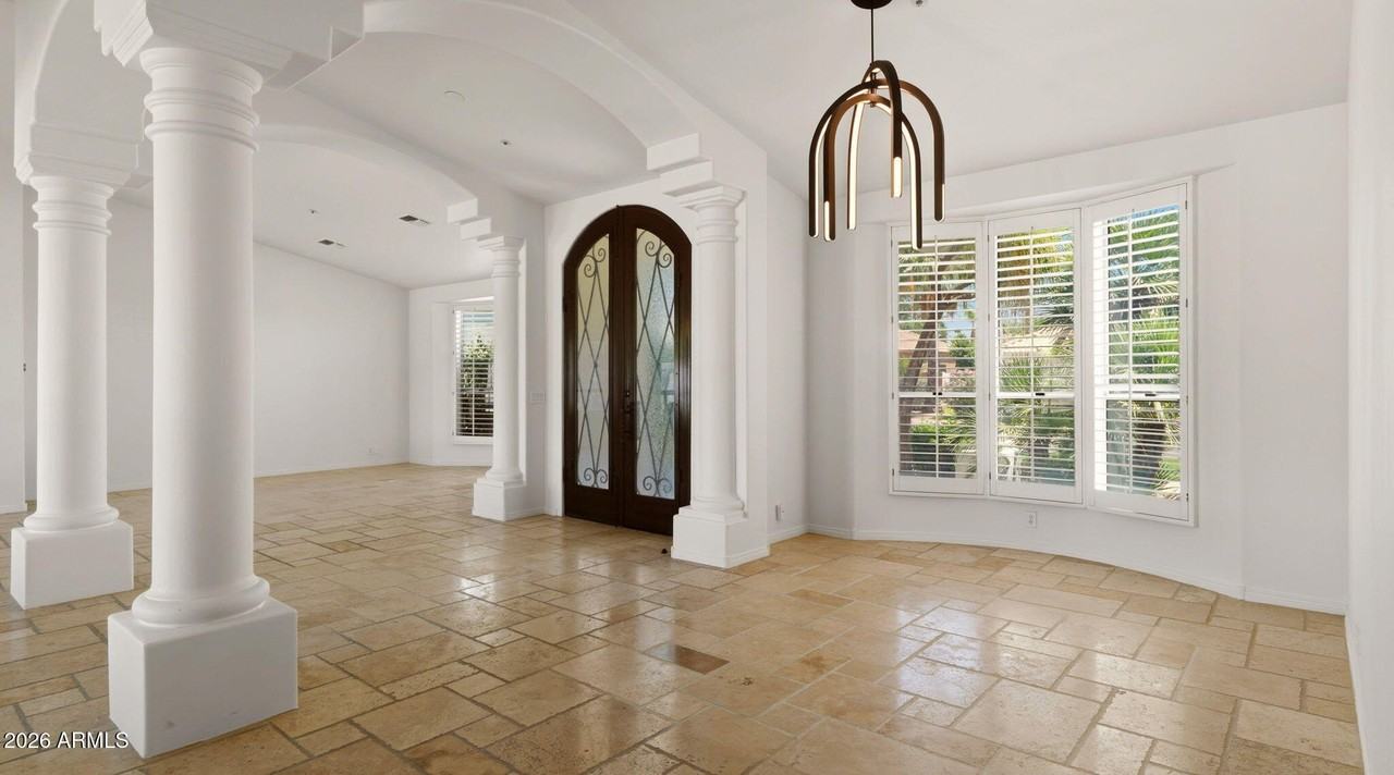 8638 E Dahlia Dr - Photo 7 of 50