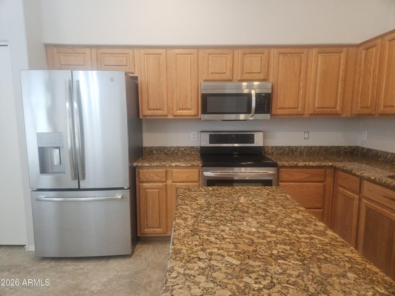 846 W Page Ave - Photo 4 of 13