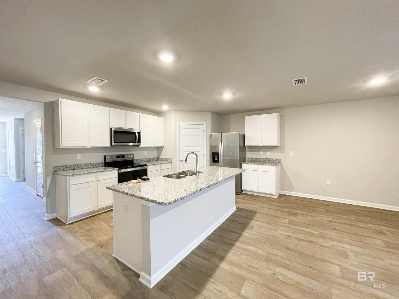 10252 Ruffian Rte - Photo 2 of 19