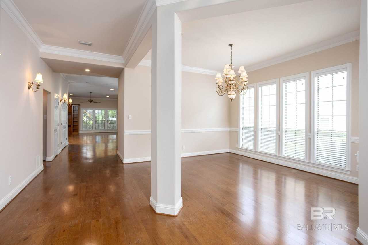 116 Chestnut Rdg - Photo 4 of 29