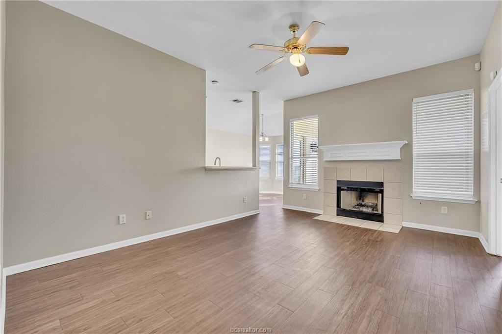 3715 Westfield Dr - Photo 4 of 18