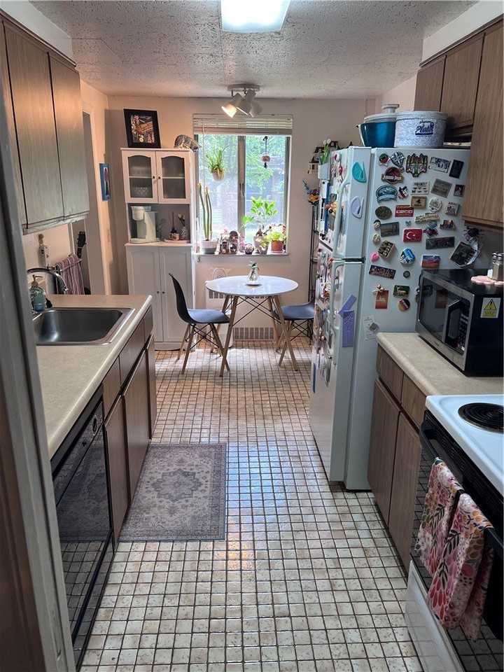 1077 East Ave #3A - Photo 5 of 19