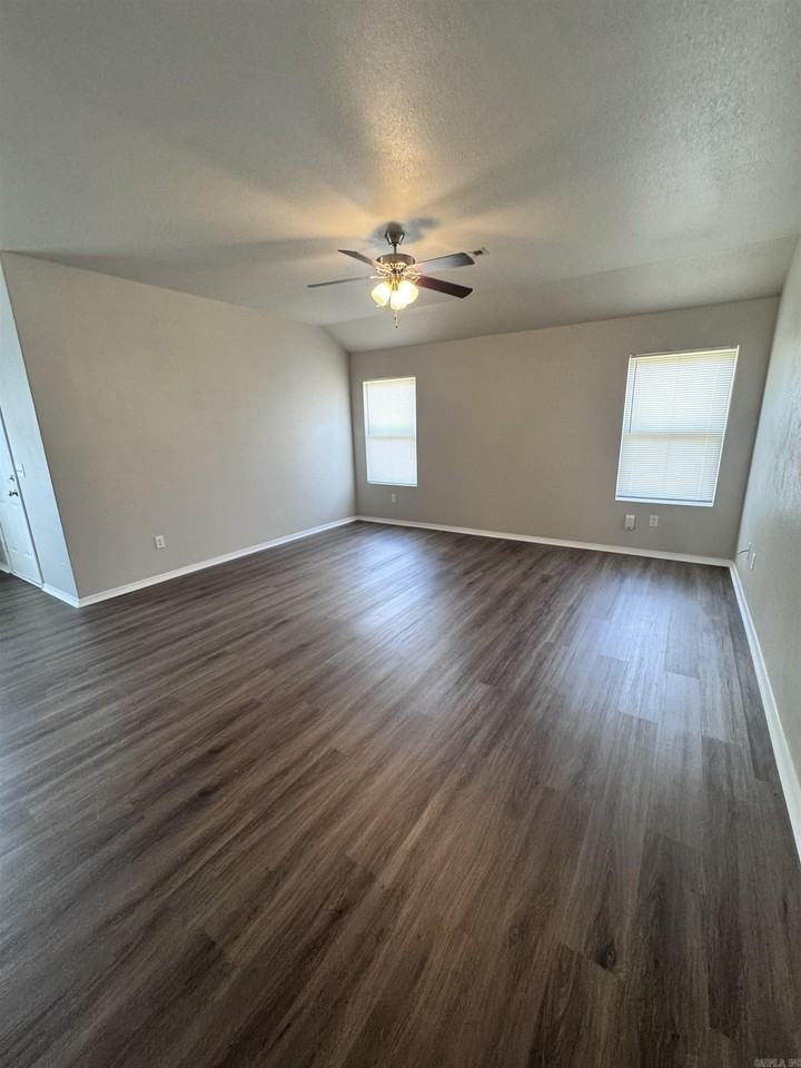 5041 Red Fox Trl - Photo 2 of 18