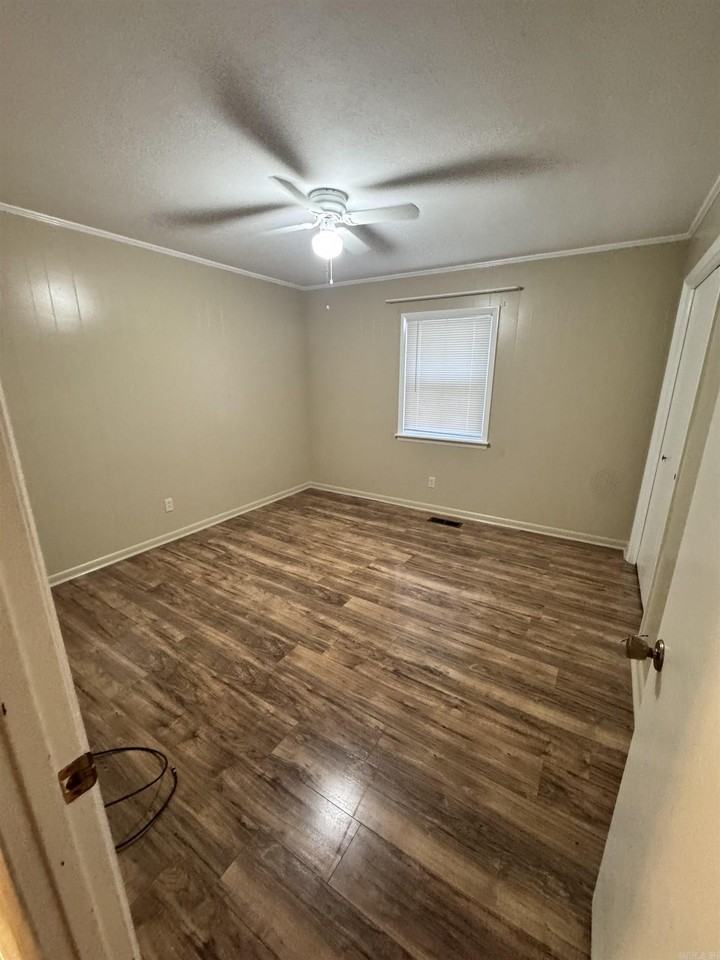 15201 Mccaleb Rd - Photo 7 of 20