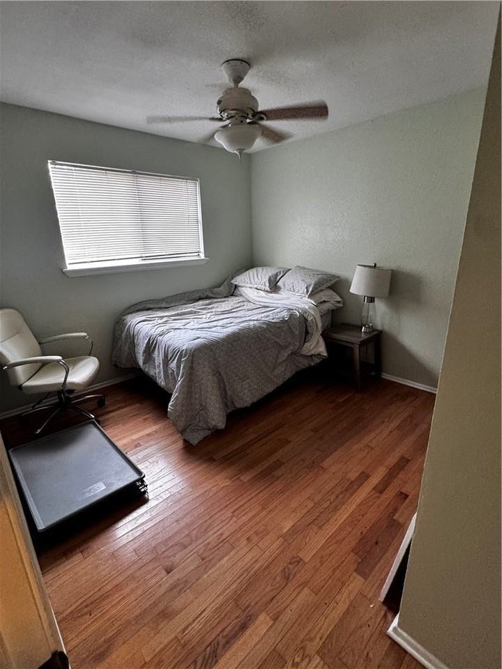 5338 Meadowgate Dr - Photo 2 of 8