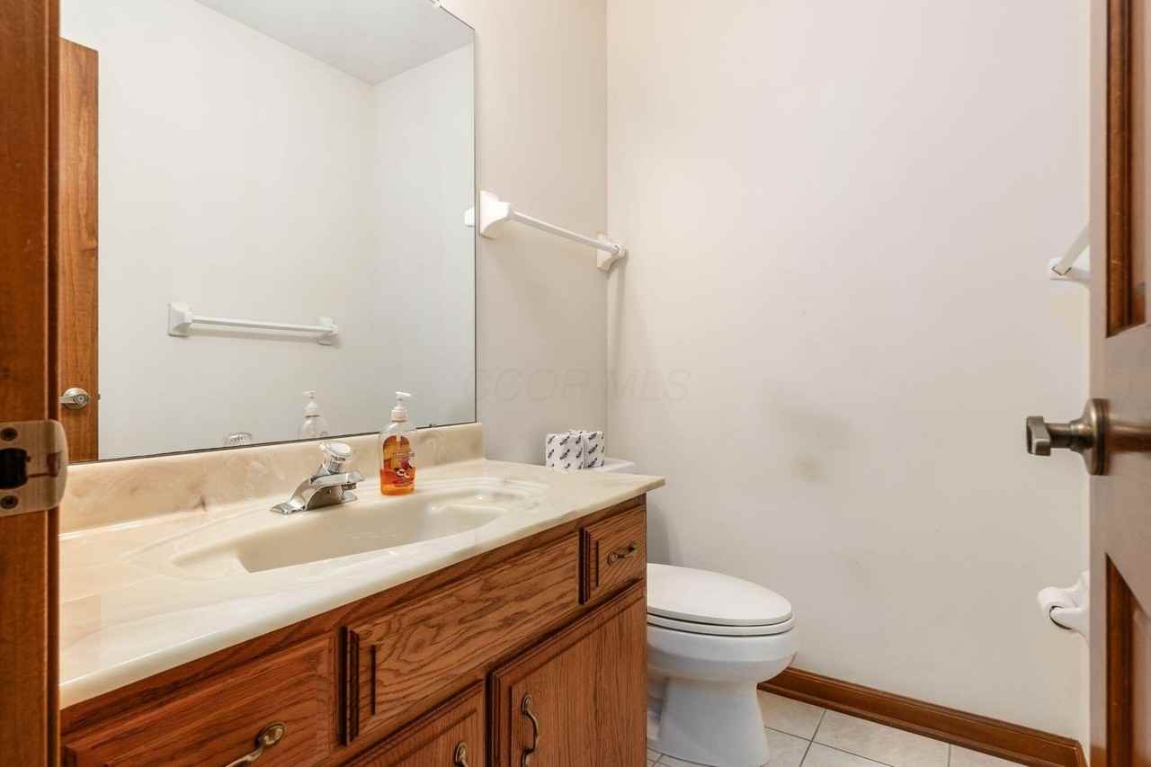 100 E Dublin Granville Rd - Photo 6 of 50