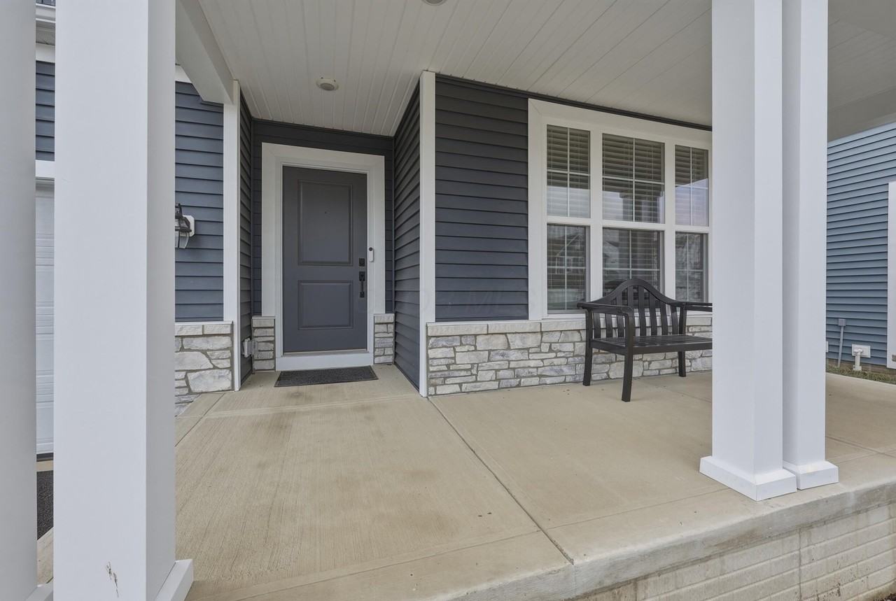868 Centerbeam Ave - Photo 5 of 38