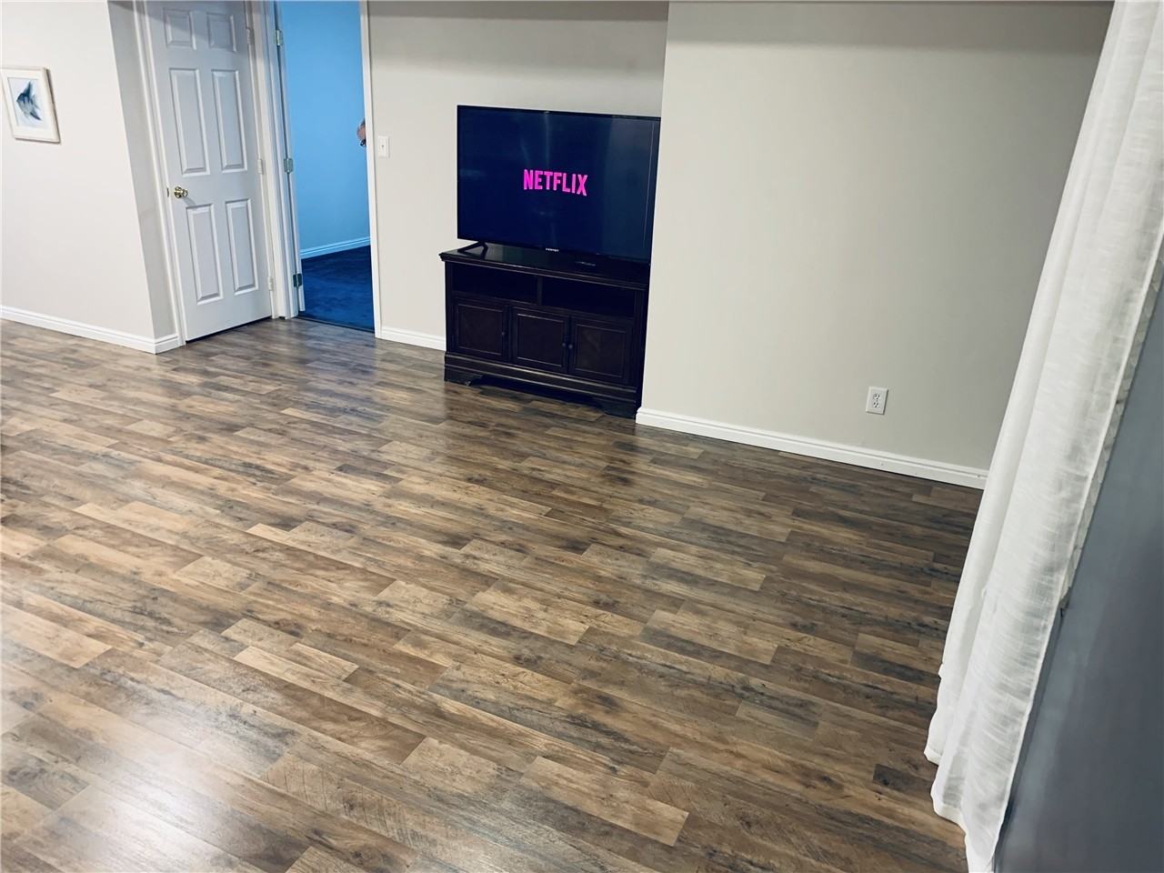 8468 S Silo Dr - Photo 4 of 14