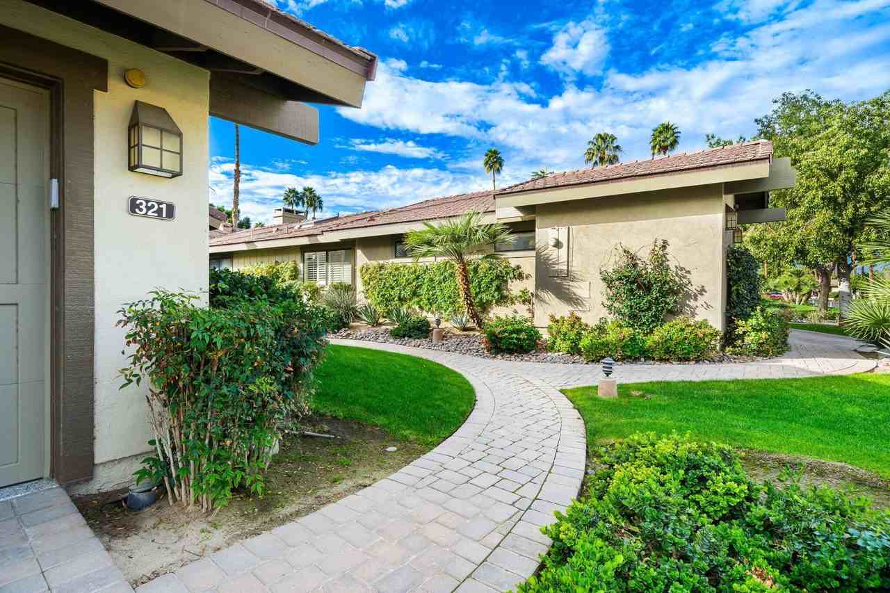 321 Bouquet Canyon Dr - Photo 3 of 39