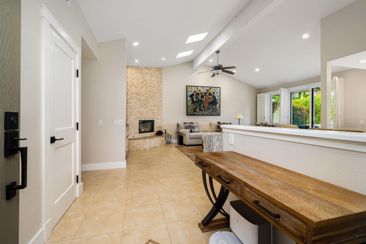321 Bouquet Canyon Dr - Photo 5 of 39