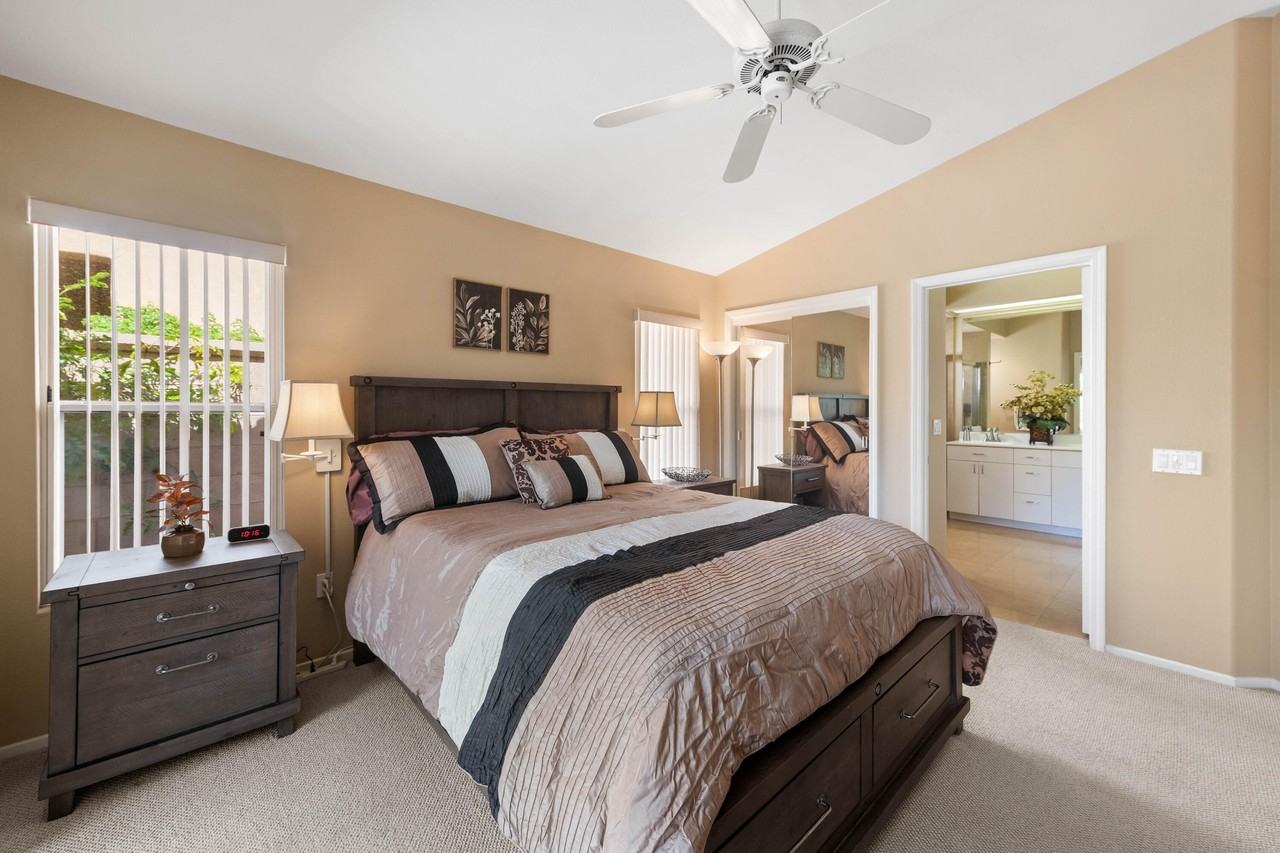 78975 Champagne Ln - Photo 4 of 48