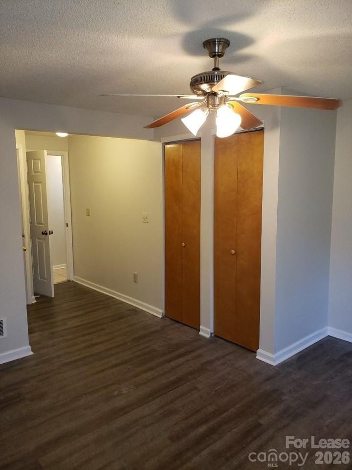 2830 Hosta Dr - Photo 7 of 11