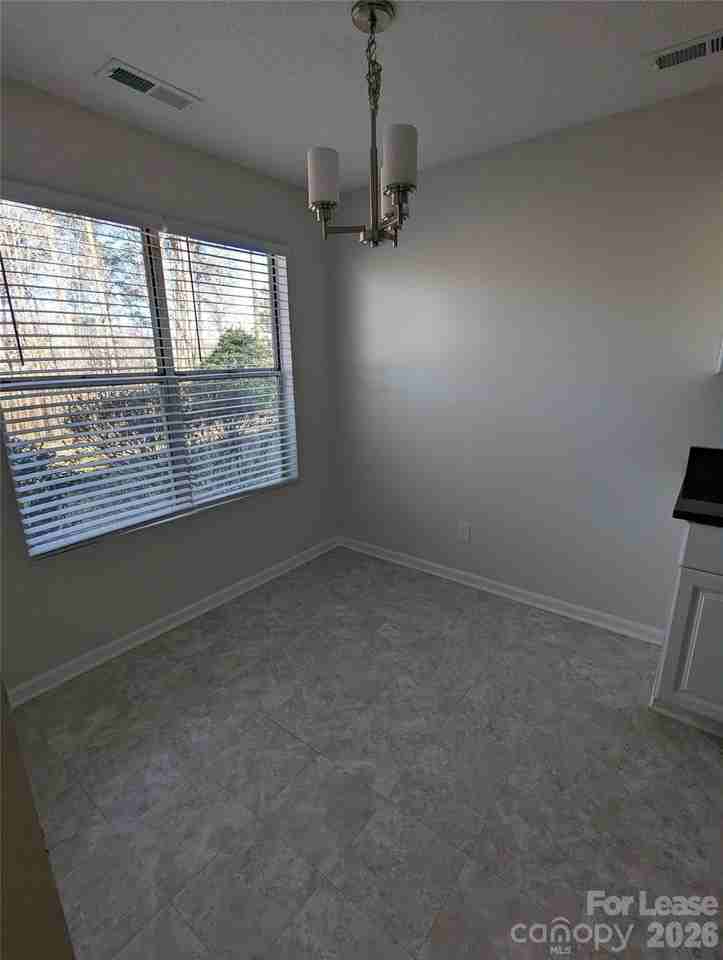 72 Windwood Dr - Photo 2 of 11
