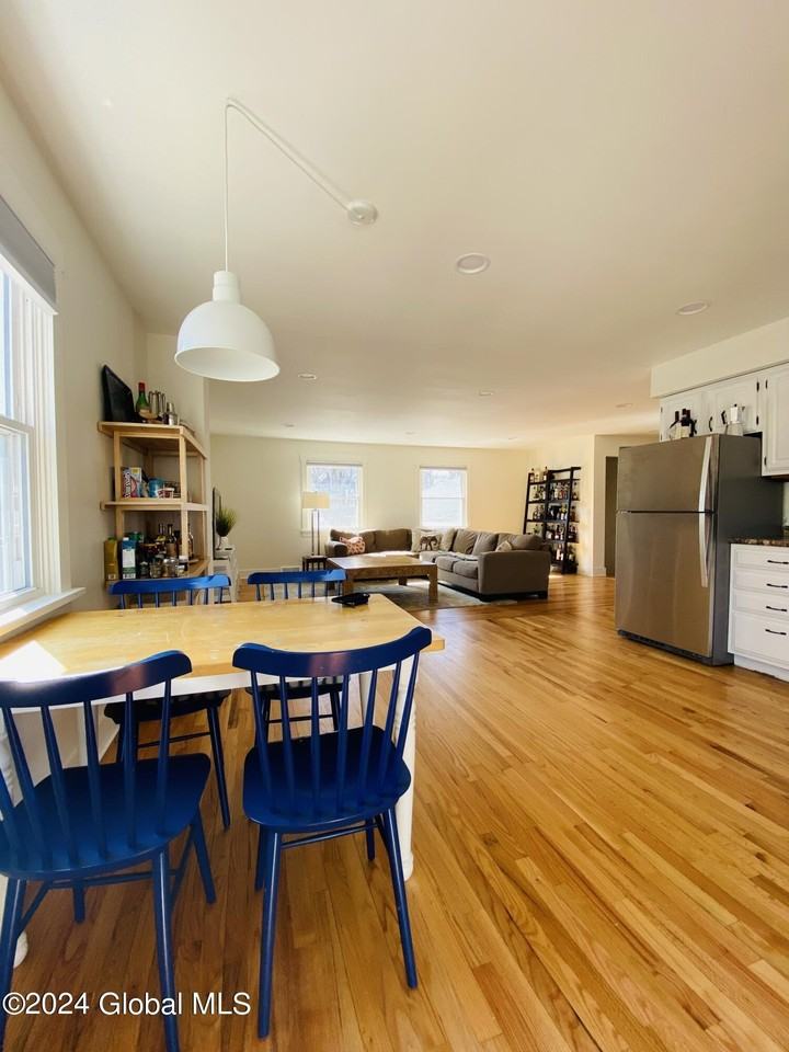67 North St - Photo 4 of 16