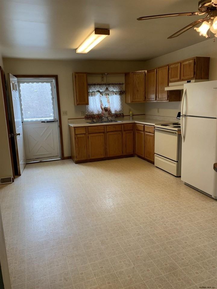119 Dunsbach Rd #2REAR - Photo 5 of 12