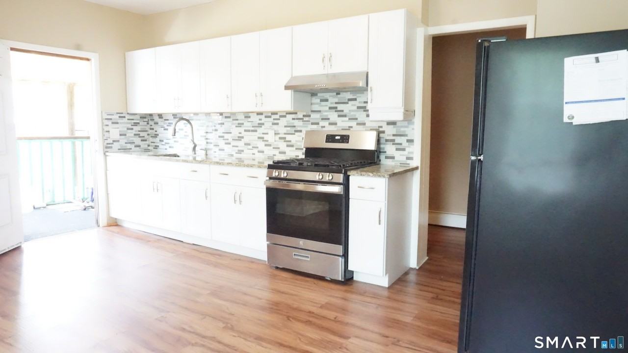 136 Sherman St #142 - Photo 2 of 26