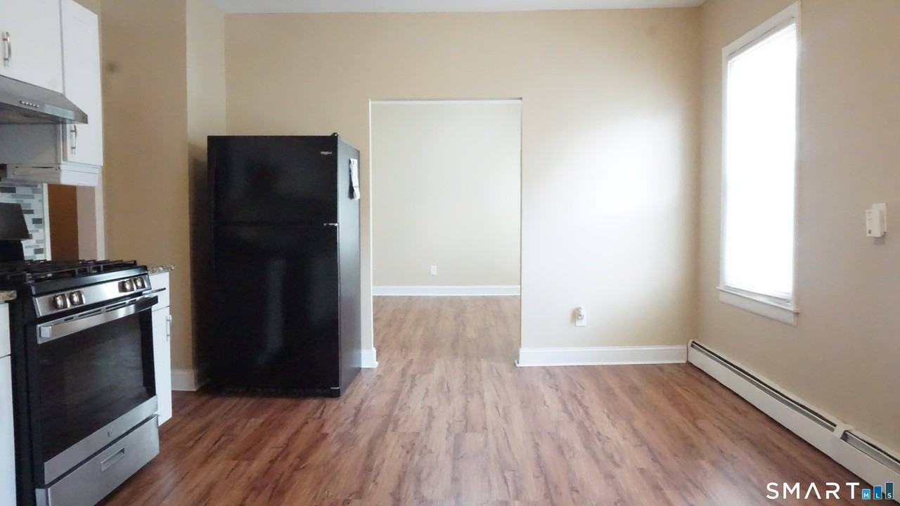 136 Sherman St #142 - Photo 4 of 26