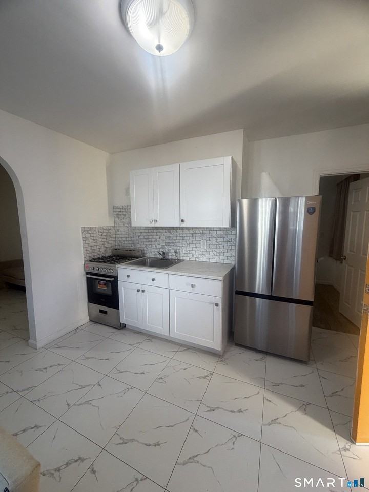 41 Young Dixon Way - Photo 2 of 6