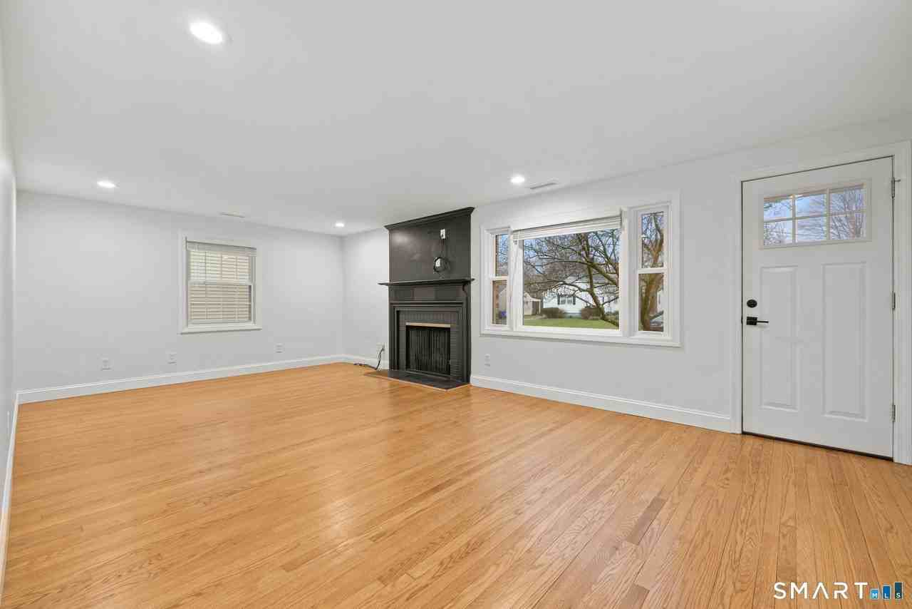 12 Sherwood Rd - Photo 7 of 17