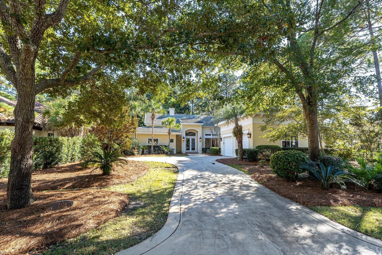 2928 Pine Valley Dr - Photo 2 of 50