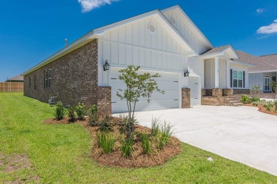 791 Cornelia St - Photo 3 of 50