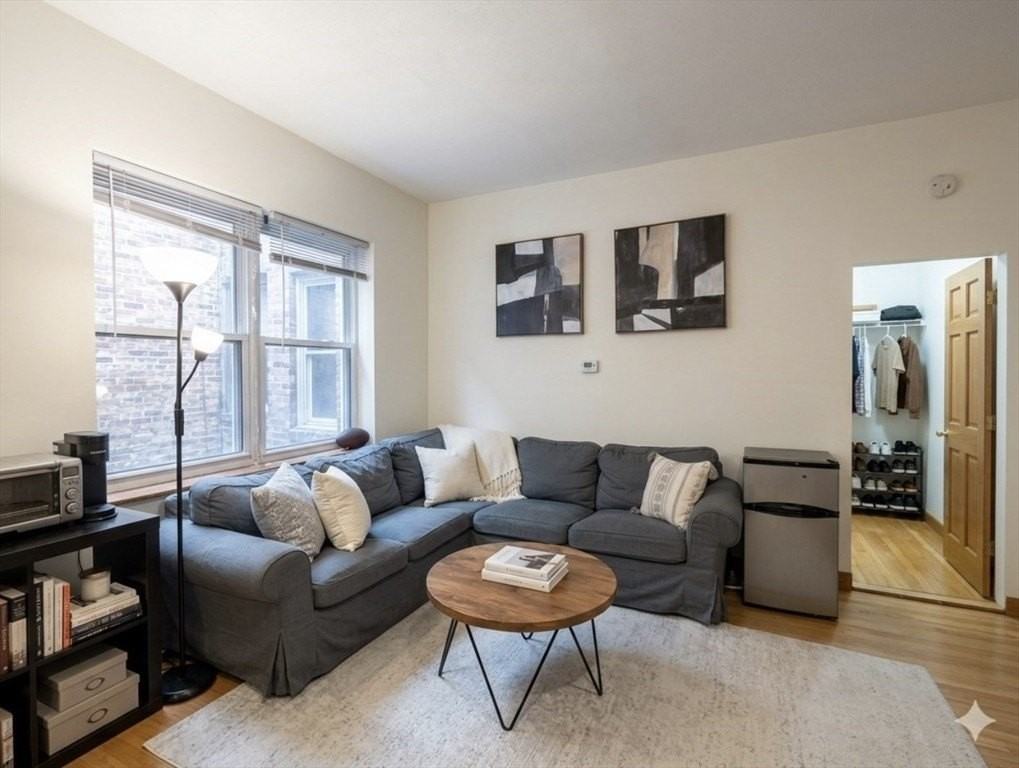 22 Battery St Apt 1r