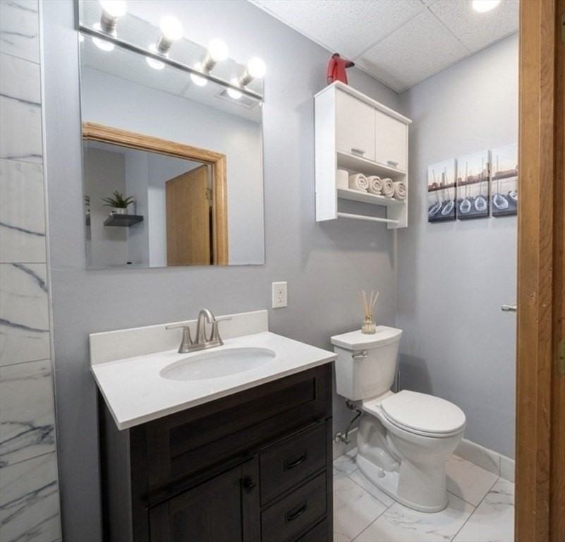 22 Battery St Apt 1r - Photo 7 of 8