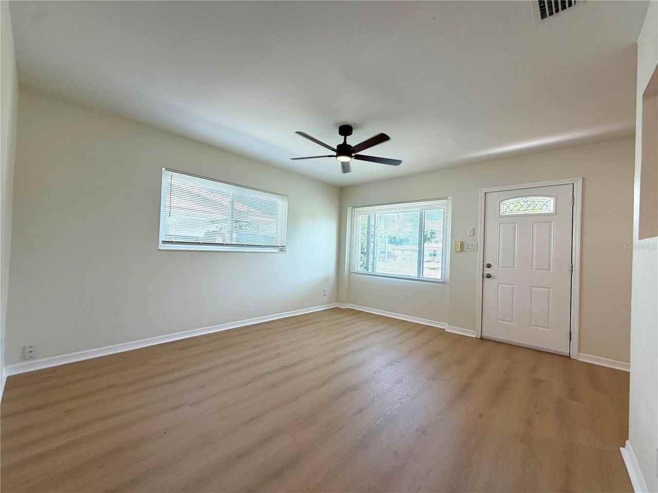 4112 Ohio Ave - Photo 3 of 20