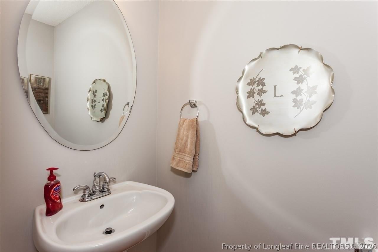 109 Chilmark Ridge Dr - Photo 4 of 25