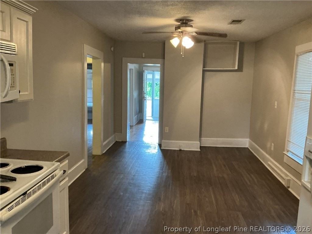 120 W Elwood Ave - Photo 7 of 16
