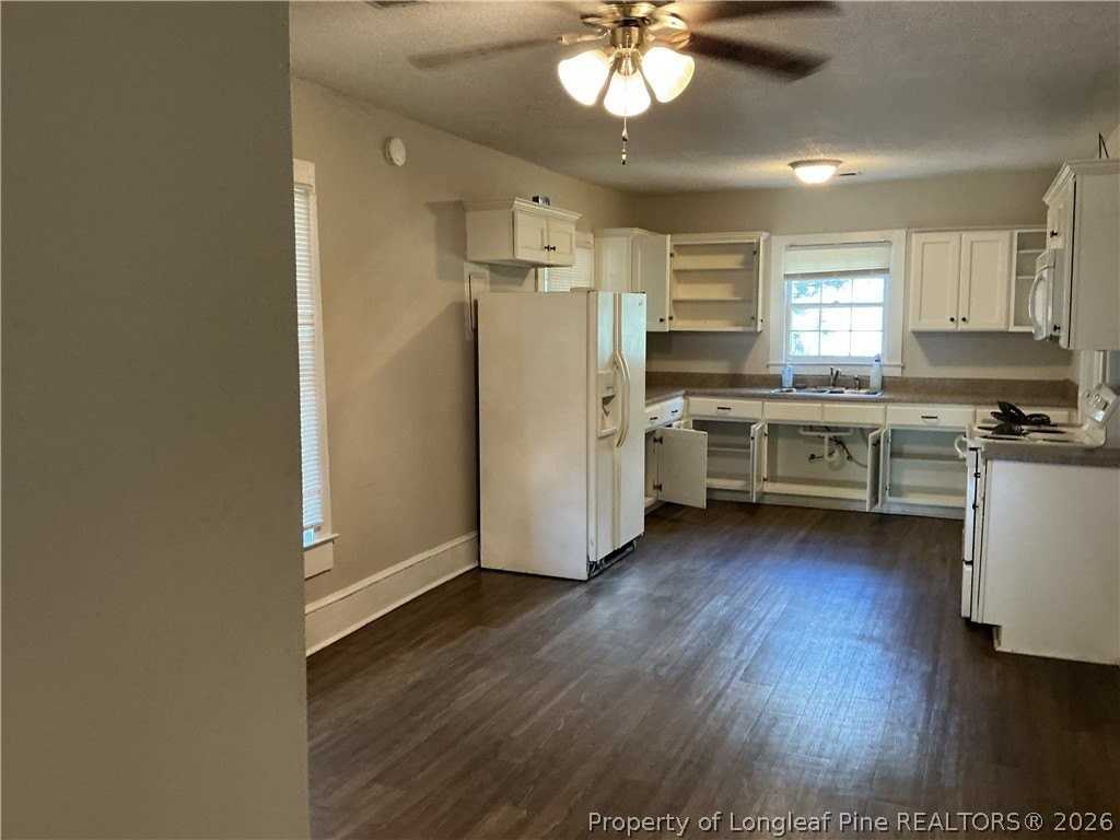 120 W Elwood Ave - Photo 3 of 15