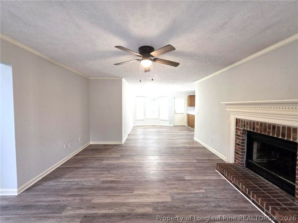 6900 Saint Julian Way - Photo 6 of 30