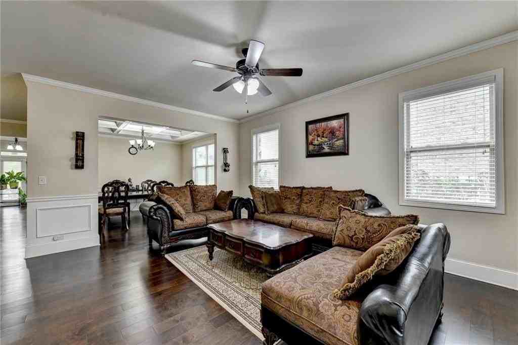 2205 Copperfield Dr - Photo 3 of 49