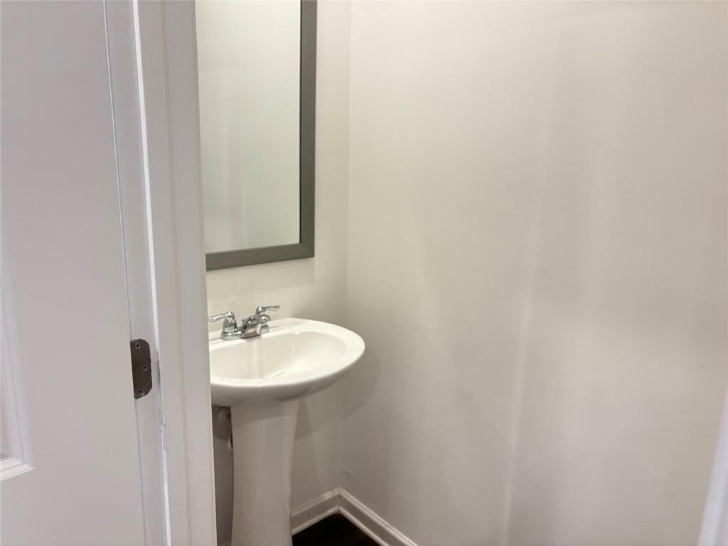 104 Mission Blvd - Photo 6 of 18