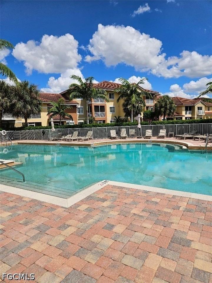 13170 Bella Casa Cir #293 - Photo 3 of 14
