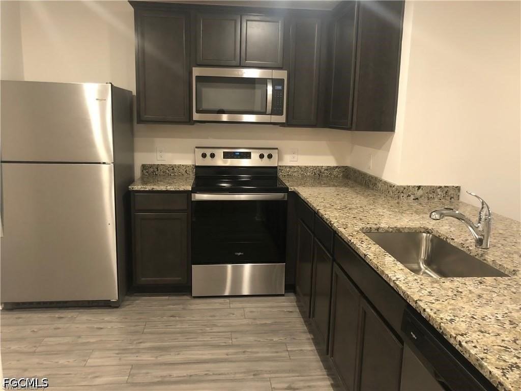 36 Nw 26th St - Photo 3 of 9