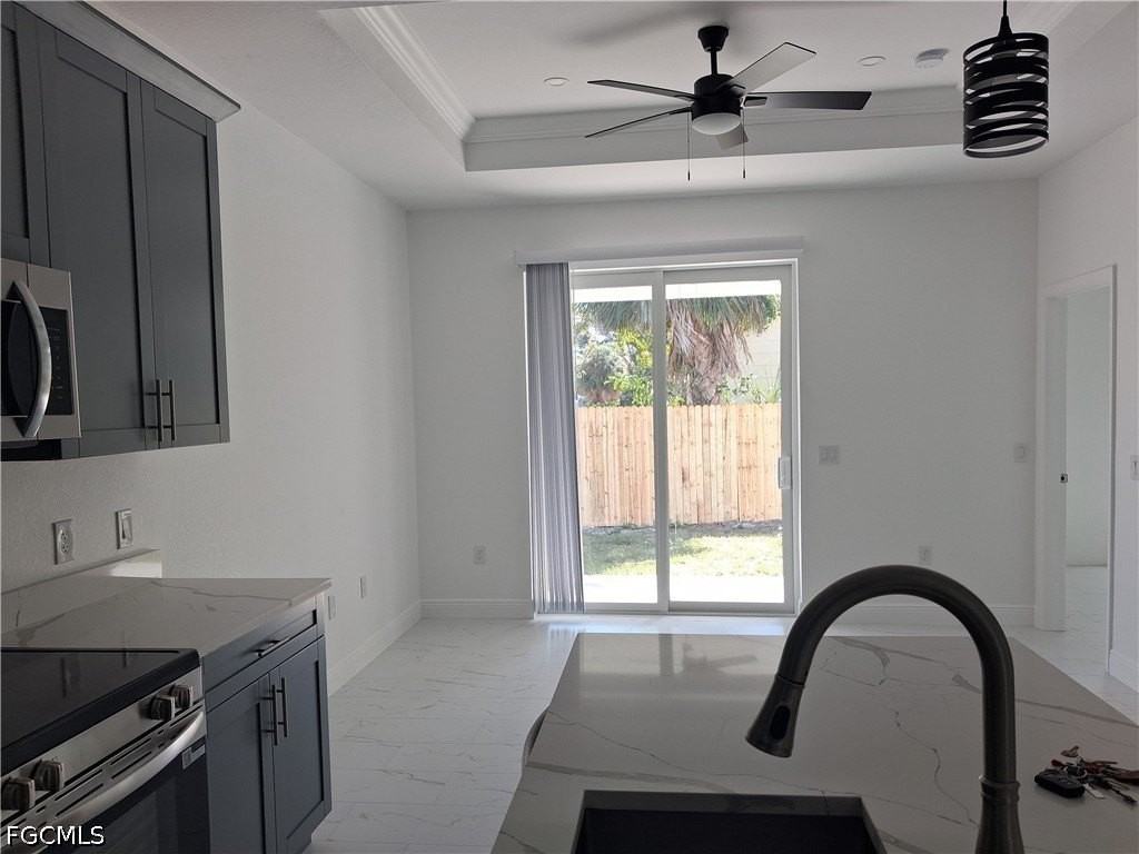 3034 Price Ave - Photo 5 of 37