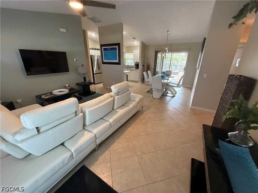3005 Sw 8th Pl - Photo 6 of 16