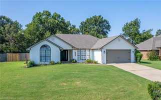 featured image of 8808 Skypark Dr