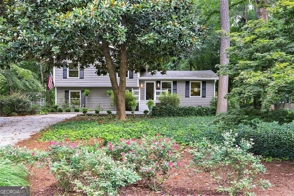 130 Cains Cove Dr