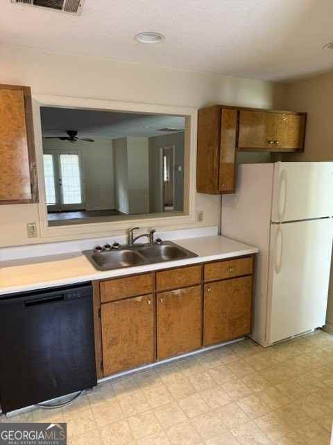 1004 Lucy Ln #A - Photo 4 of 13