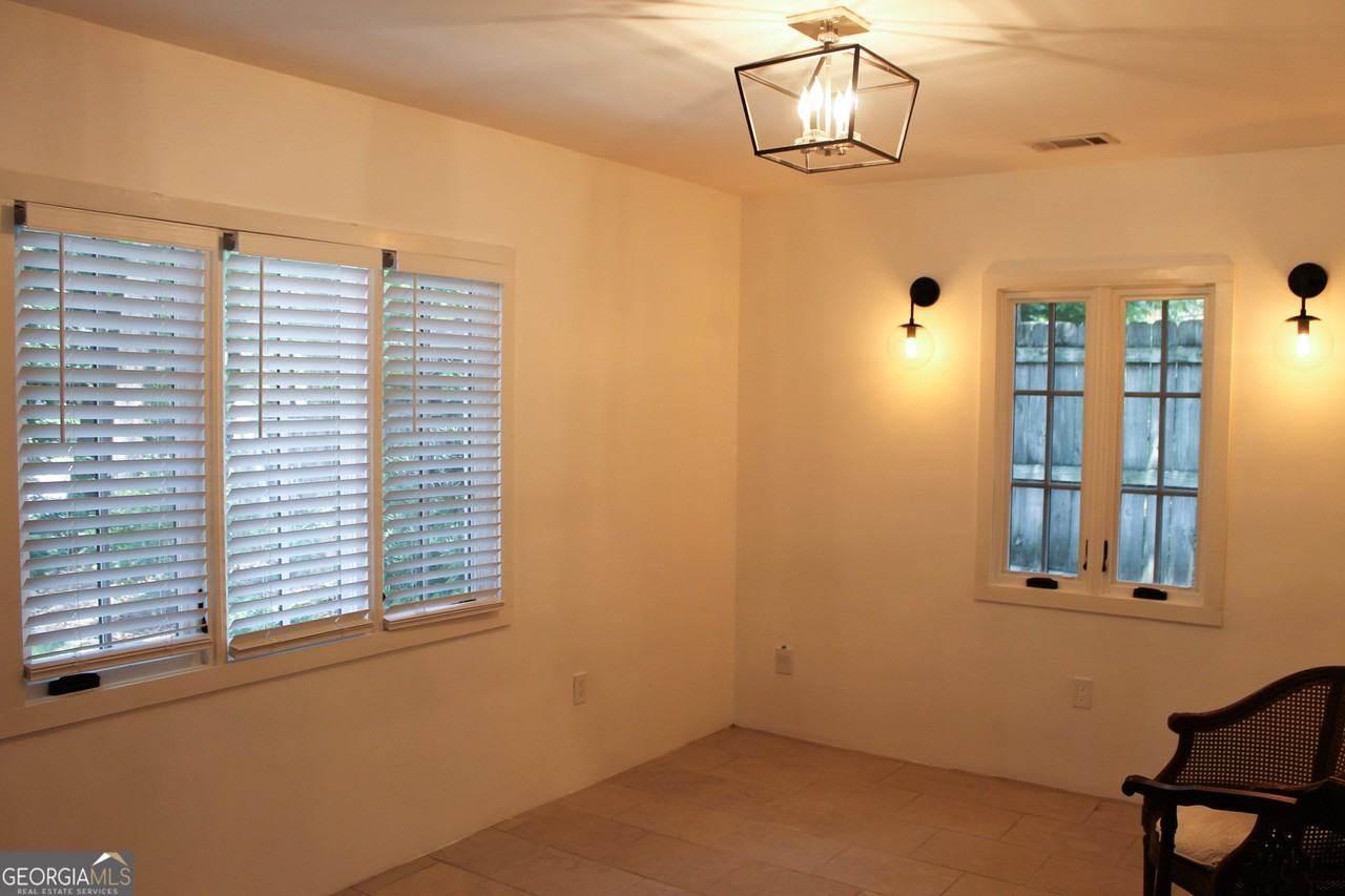 1205 Standard Dr Ne #1 - Photo 4 of 19