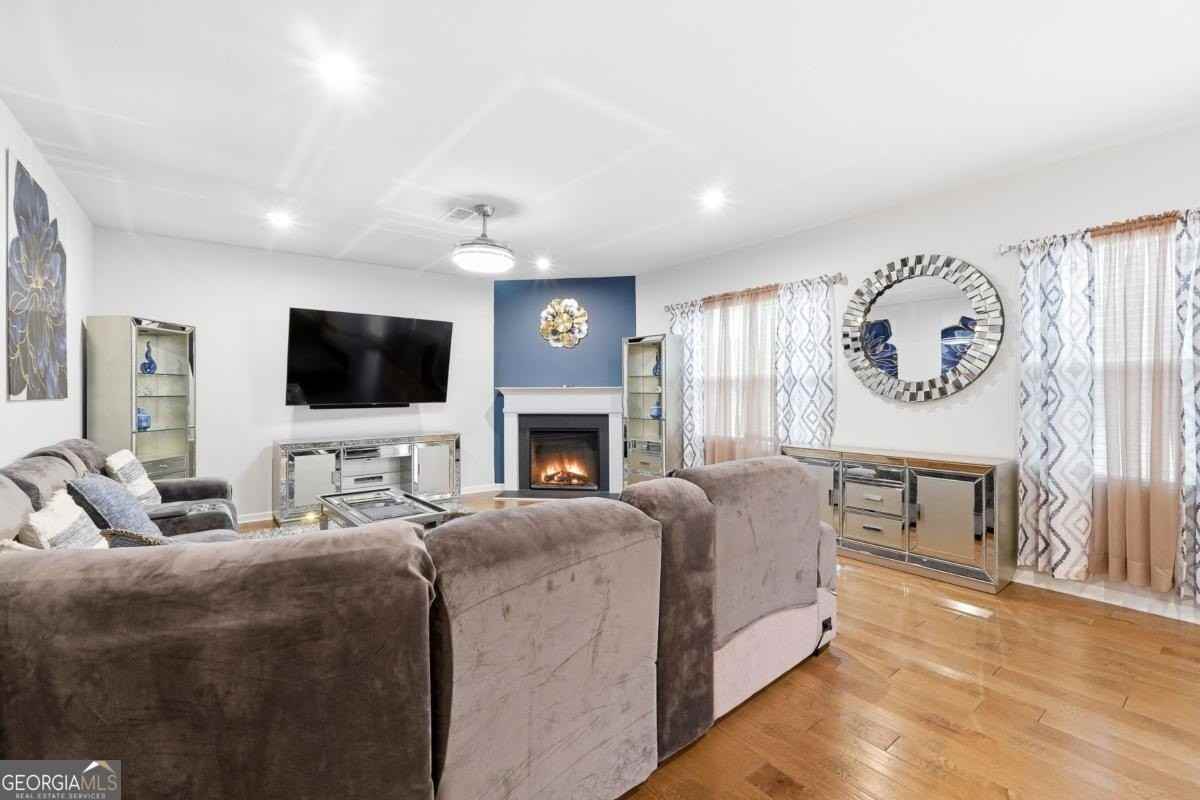 45 Woodford Dr - Photo 6 of 36
