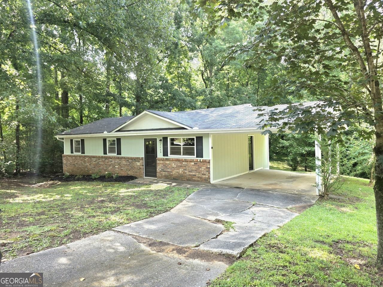 3460 Meadowview Dr - Photo 2 of 16