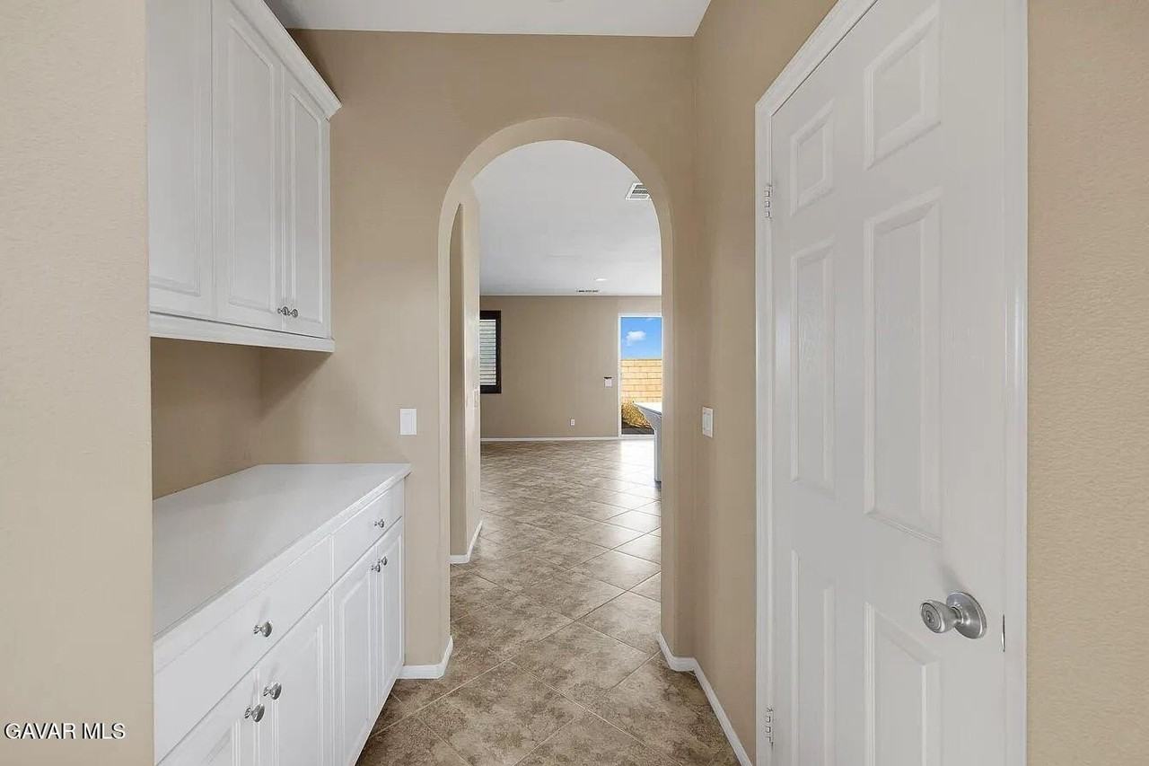 5819 W Avenue K9 - Photo 5 of 24