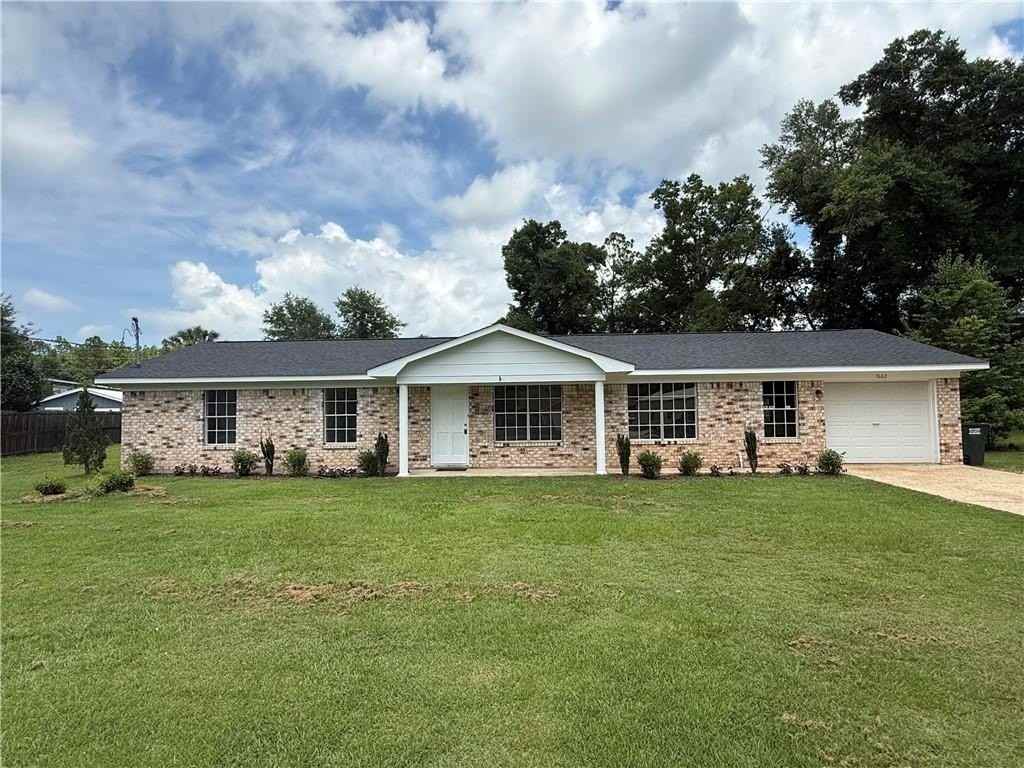 7662 Simmons Dr - Photo 2 of 16