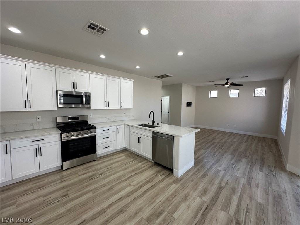 10004 Bonterra Ave - Photo 4 of 24